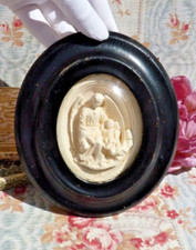 ANCIEN CADRE RELIQUAIRE CONCRÉTION CALCAIRE ARCHANGE à L'ENFANT NAPOLÉON III