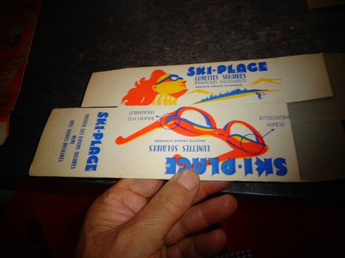 Ancienne boite vide - boite,