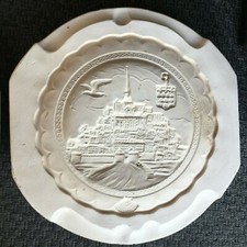  MONT SAINT MICHEL SLIP CASTING ancien moule en plâtre assiette décor relief