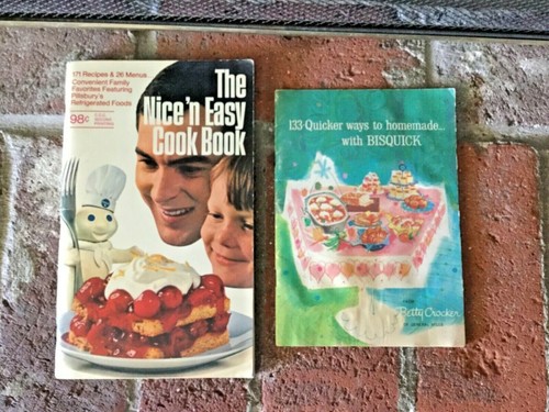 Pair vintage cookbook - of,