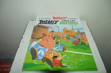 LIVRE BD ASTERIX  CHEZ LES