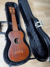 Ukulélé vintage des années