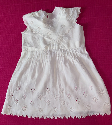 Ancienne robe petite fille - de,