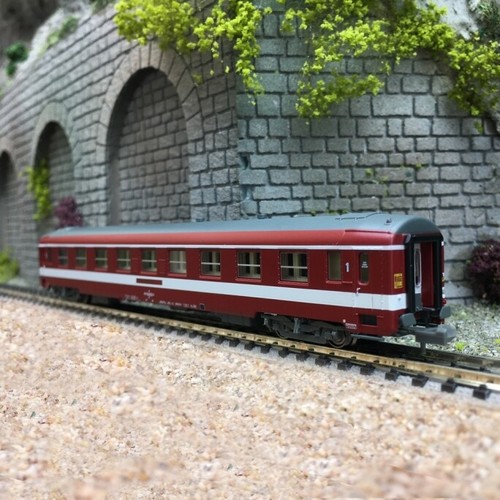 Voiture uic capitole sncf - voiture,