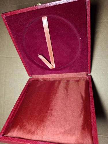 Boitier pour médaille - boitier,
