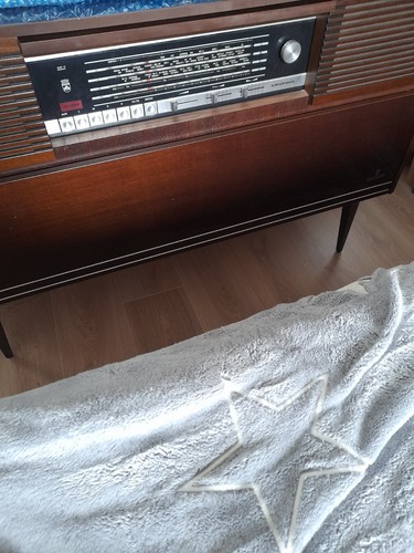 Stereo konzertschrank - -,