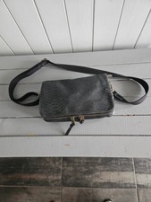 Sac à bandoulière cuir noir Kipling