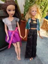 LOT DE 2 POUPEES ARTICULEES BARBIE "MATTEL inc" dont 1 de 2013 VINTAGE