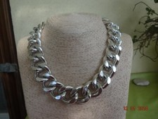 COLLIER TOUR DE COU EN