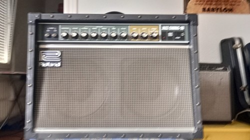 Vends ampli guitare roland - guitare,