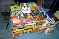 Lot 156 livres de poche ancien  (Fr13)