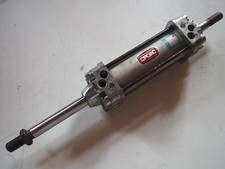 Vérin pneumatique double tige CPOAC C10P 50 D 100 Ø50 x 100