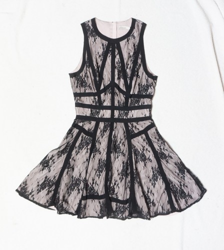 Robe élégante dentelle - en,