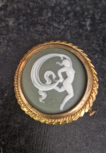 Broche camée vintage style