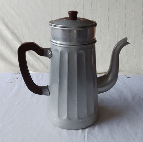 Ancienne cafetière - ancienne, en