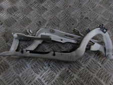 Charniere de capot PEUGEOT 208