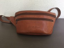 Sac banane-Multipoches-Cuir grainé-Marron-Gérard Hénon-Comme neuf jamais servi