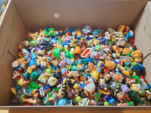 Kinder toys 170 pieces - kinder,