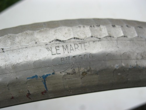Garde boue avant - boue, martelé