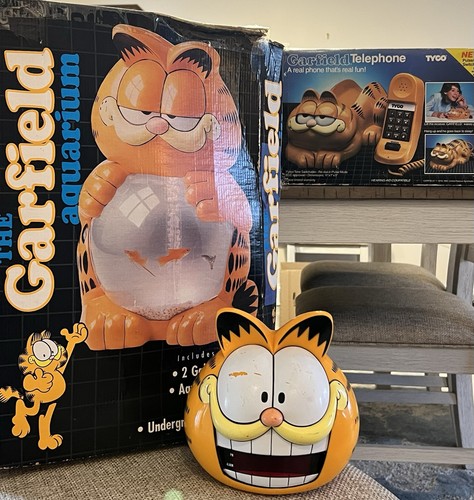 Tyco garfield phone - +,