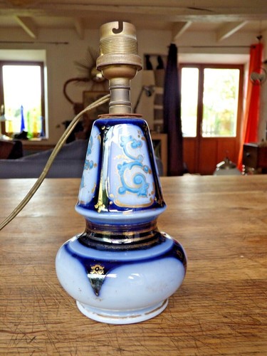 Ancien beau pied - et,