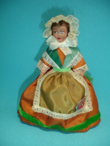 Poupée sylvie folklorique - poupée,