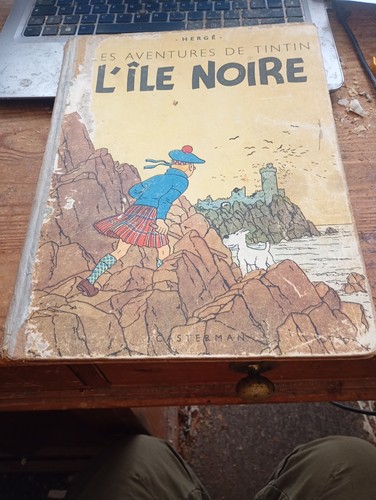 île noire tintin herge - noire,