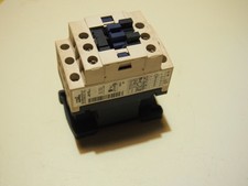 Relais TELEMECANIQUE CAD50 E7