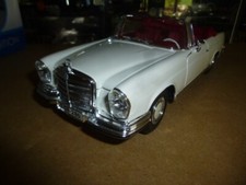 MERCEDES 280 SE CABRIOLET 1967 MAISTO 1/18