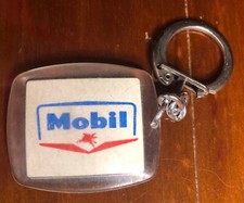 PORTE CLÉ DE COLLECTION vintage huile MOBIL France key ring