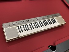 Piano Synthétiseur YAMAHA Portable Kayboard PS-55 Fonctionne
