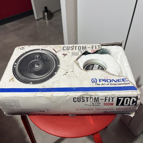 Haut parleur autoradio - haut,