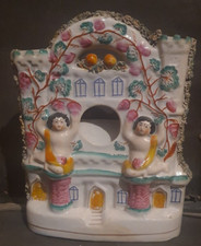 Château anthropomorphe en