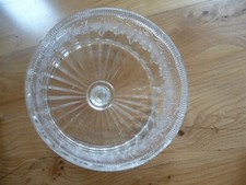 Cloche à fromage en verre pressé moulé  décors de fleurs  