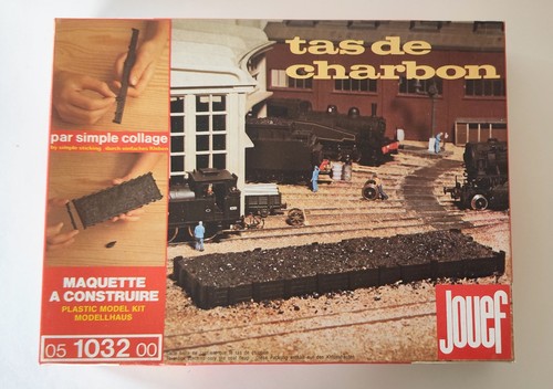 Maquette monter tas de - monter,