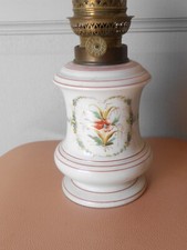 Lampe à Pétrole Ancienne Fines Fleurs Porcelaine + Globe verre Louis Philippe