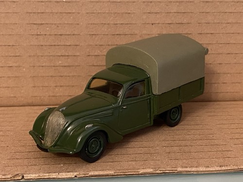 Kit résine monté peugeot 202 - résine,