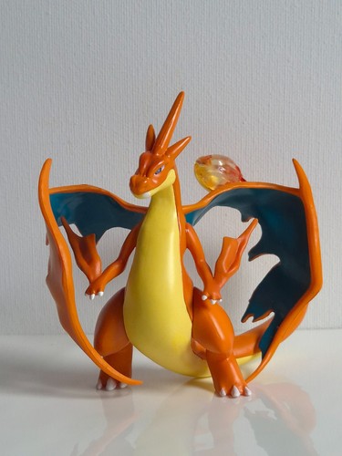 Figurine dracaufeu pokémon - figurine,
