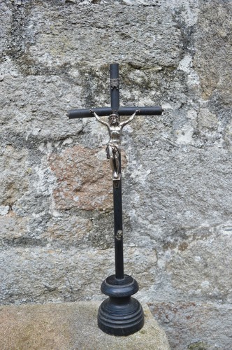 Crucifix bois noirci epoque - crucifix,