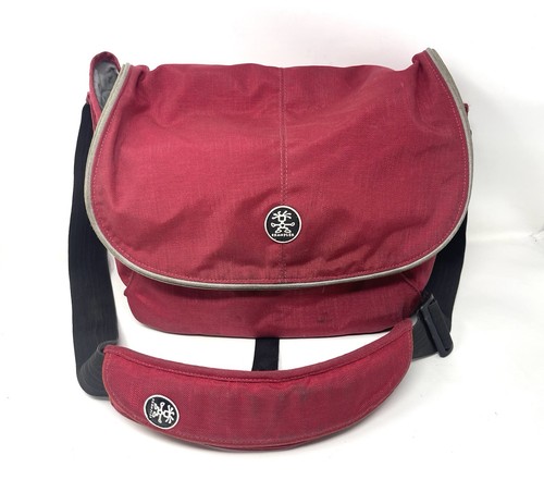 Crumpler camera bag - camera, pretty