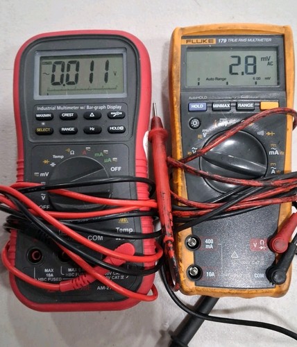 Fluke 179 true - rms, digital