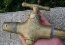 ANCIEN GROS ROBINET BRONZE