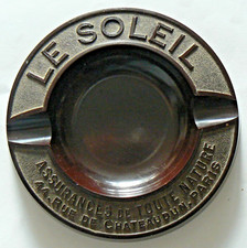 Cendrier ancien en bakélite