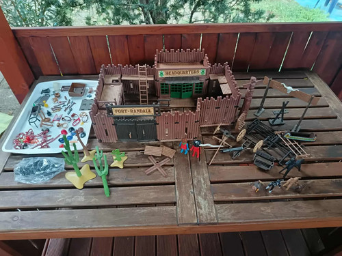 Vintage playmobil fort randall - fort,