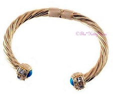 Turquoise or Torque Pleine