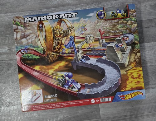 Hot wheels bowser - bowser's, castle