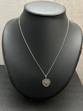 Ancien collier et pendentif, médaille en argent massif