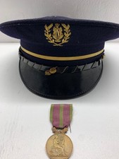 casquette de chef musicien de chorale ou de fanfare avec sa medaille année 50