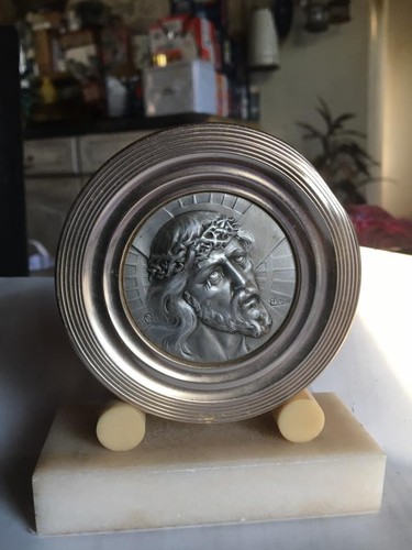 Ancien objet religieux
