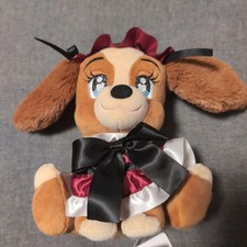 Peluche Disney avec étiquette Wan story Lady